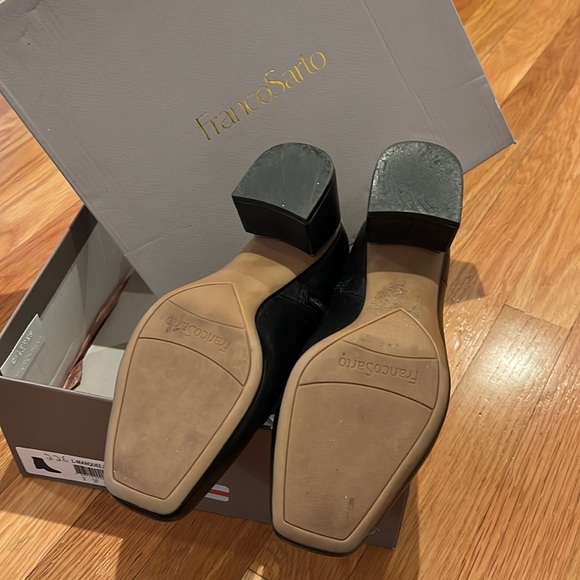 Women’s black leather booties - Picture 2 of 11